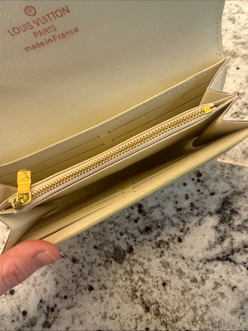Wallet - Picture 8 of 9
